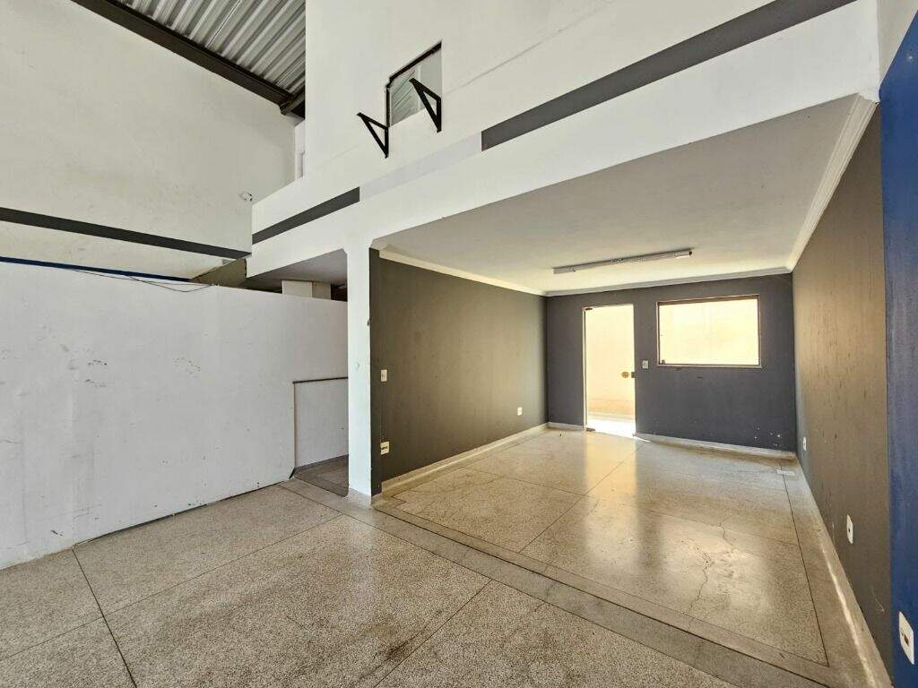 Salão para aluguel no Vila Industrial: 
