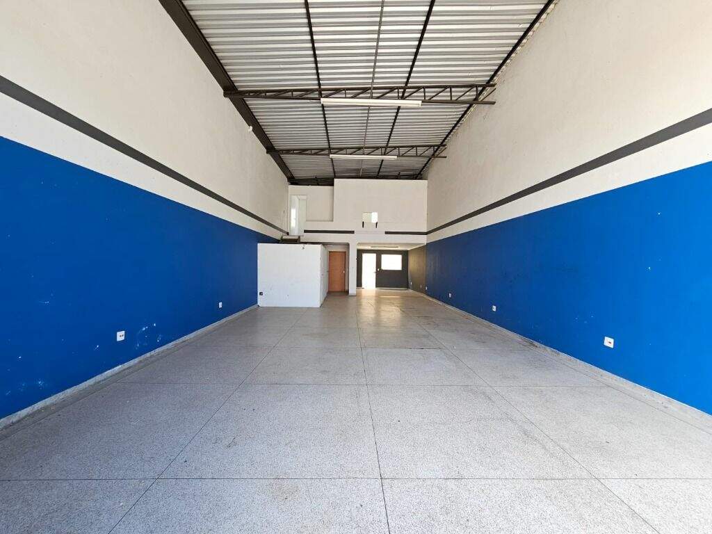 Salão para aluguel no Vila Industrial: 
