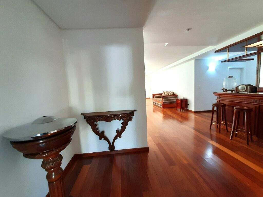 Casa para aluguel no Monte Alegre: 