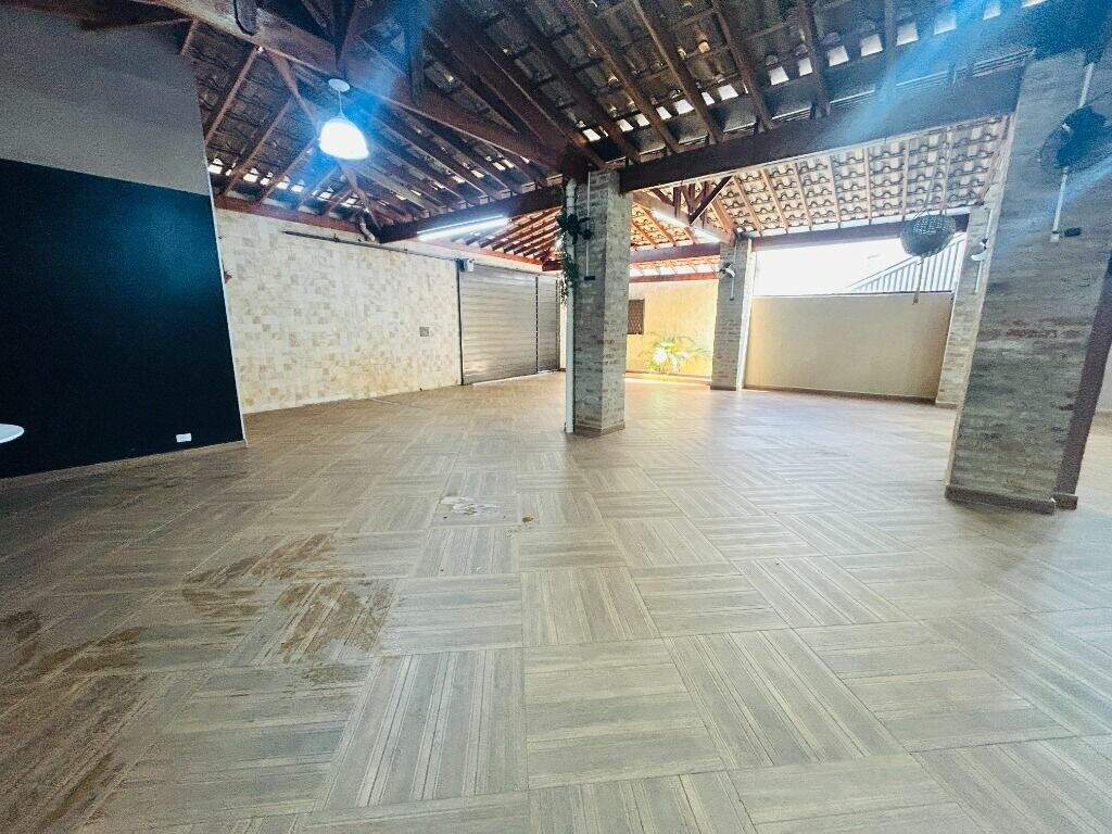 Salão à venda no Santa Rosa: 