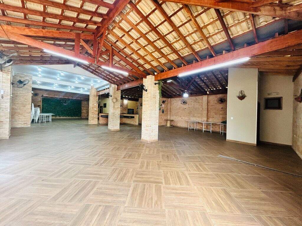 Salão à venda no Santa Rosa: 