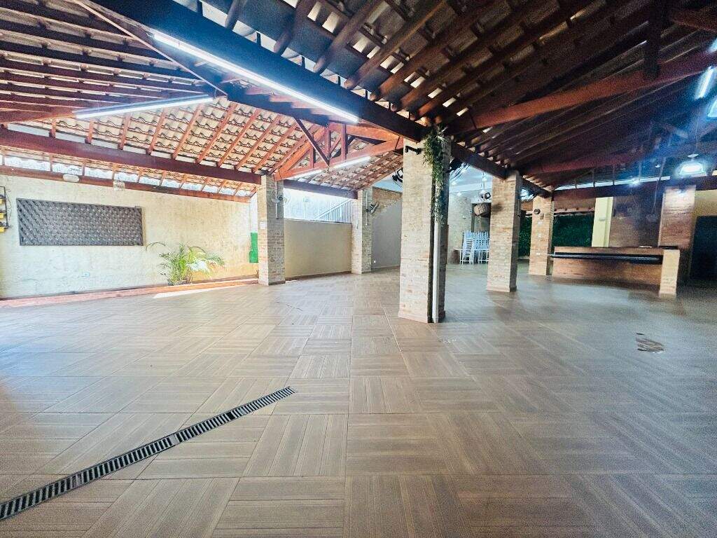 Salão à venda no Santa Rosa: 