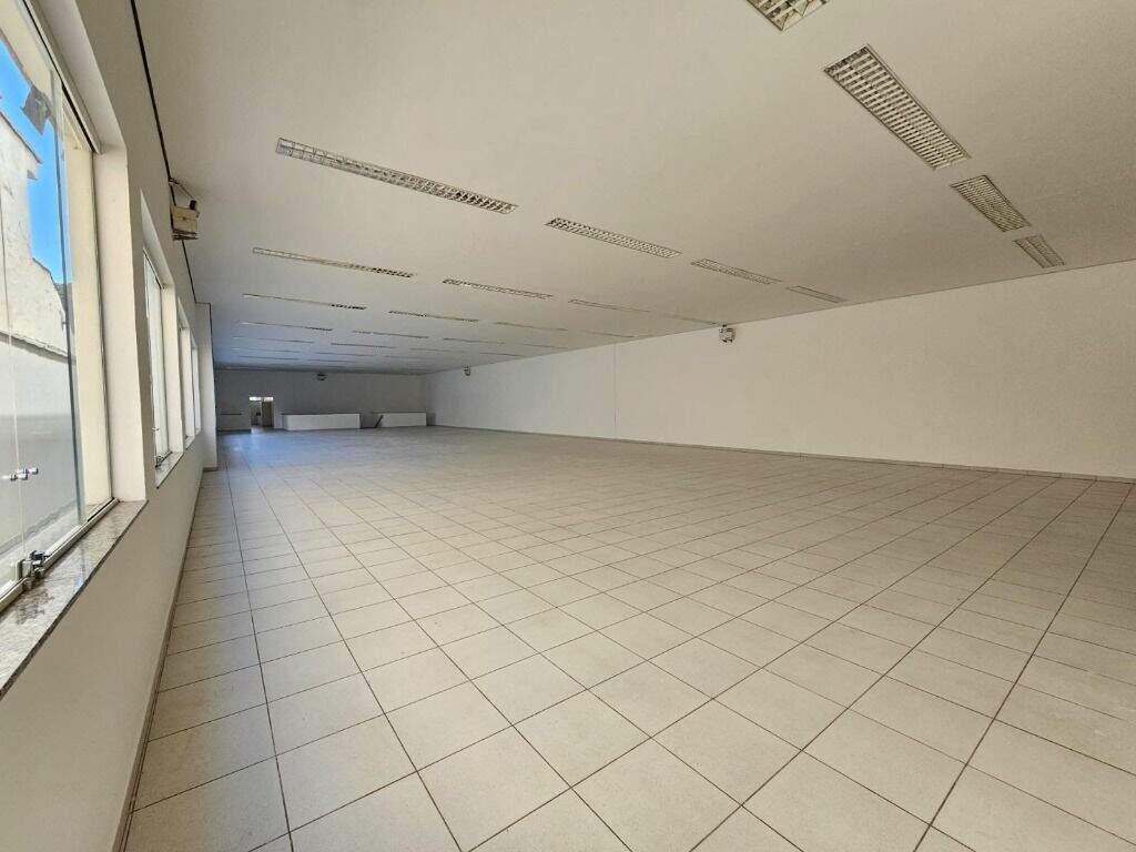 Salão à venda no Centro: 