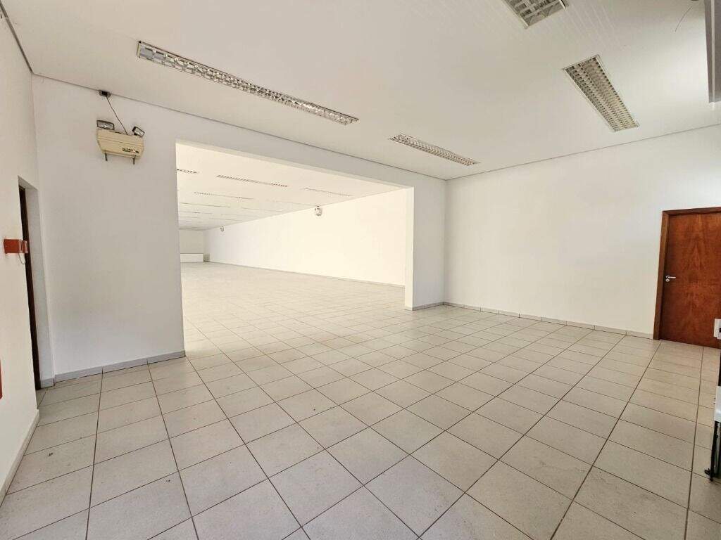 Salão à venda no Centro: 