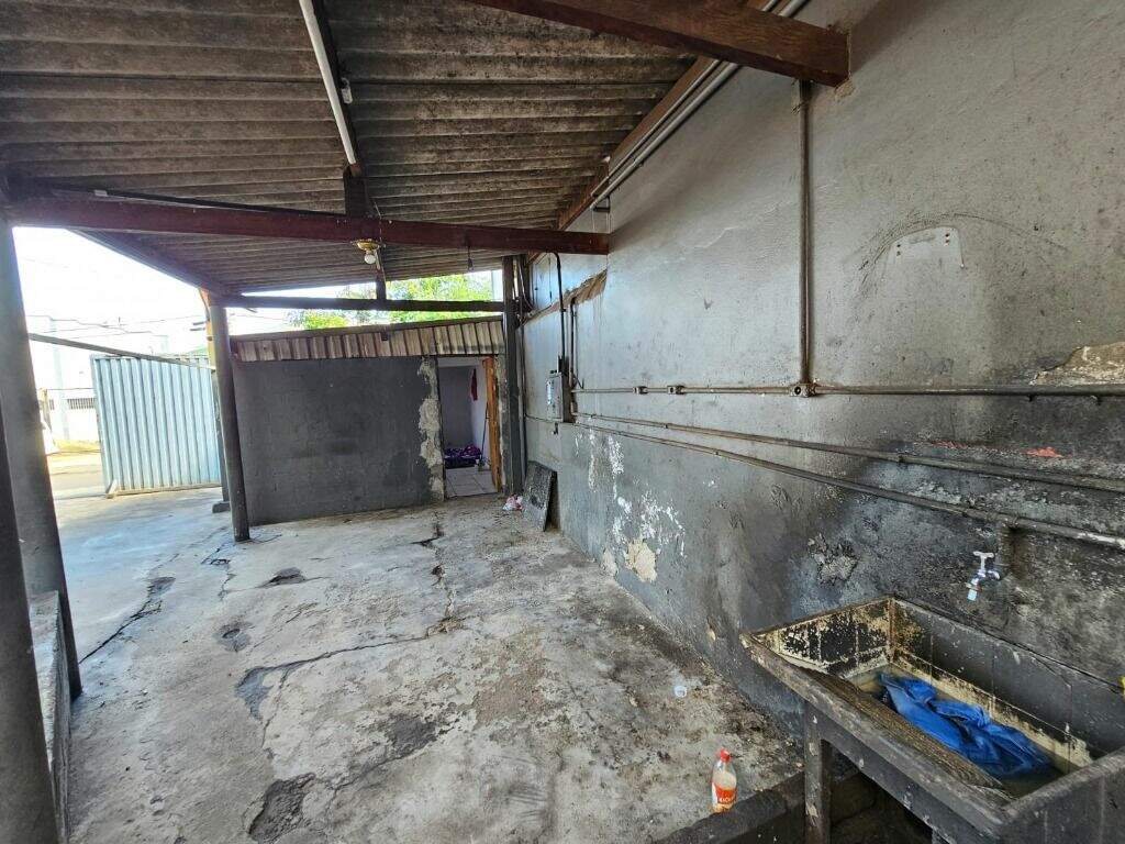 Barracão para aluguel no Jardim Nova Iguaçu: 