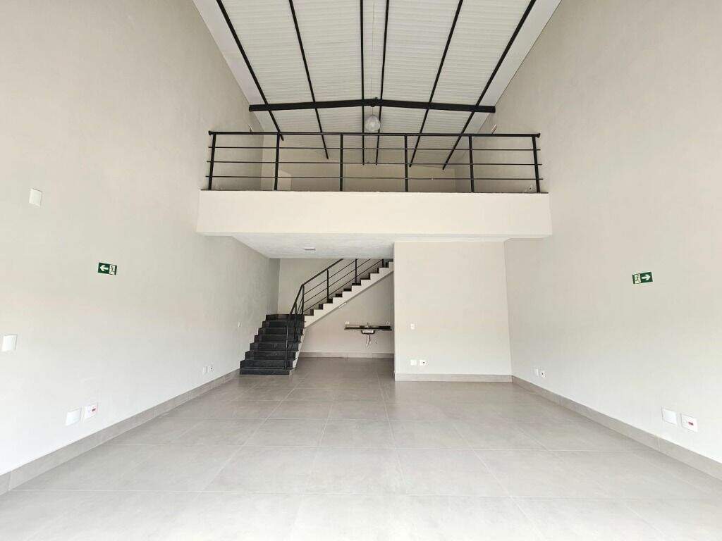 Salão para aluguel no Jardim Nova Iguaçu: 