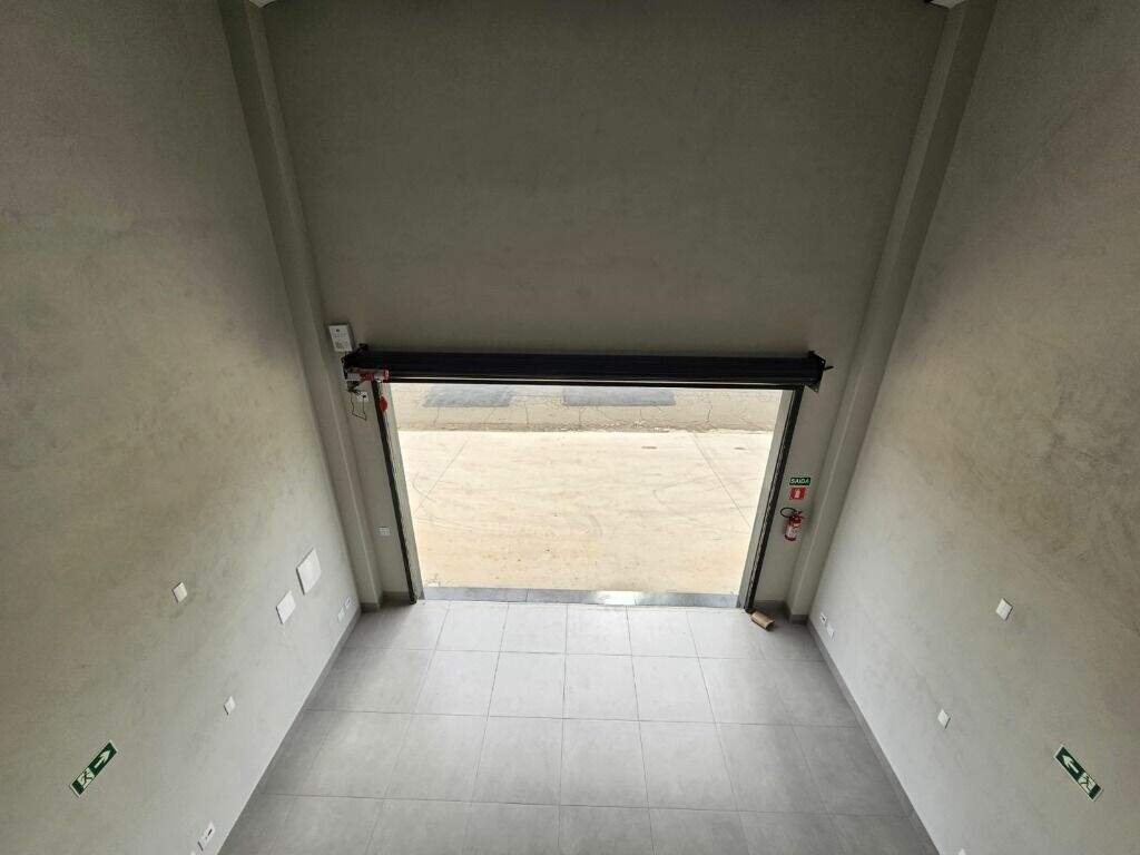 Salão para aluguel no Jardim Nova Iguaçu: 