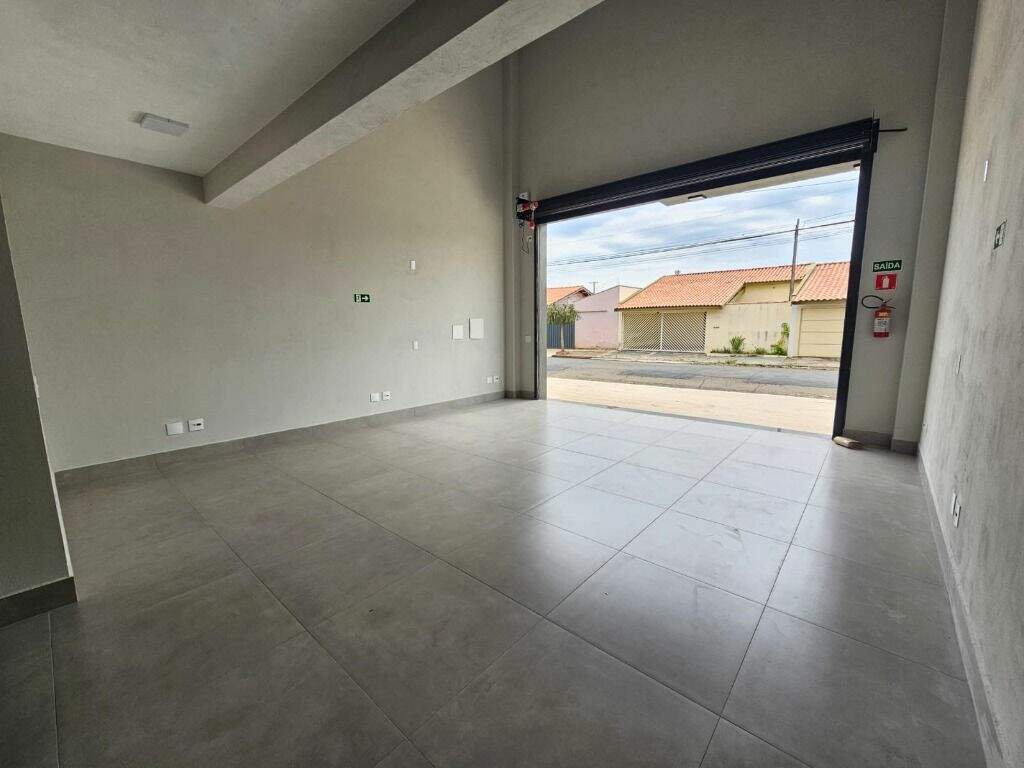 Salão para aluguel no Jardim Nova Iguaçu: 