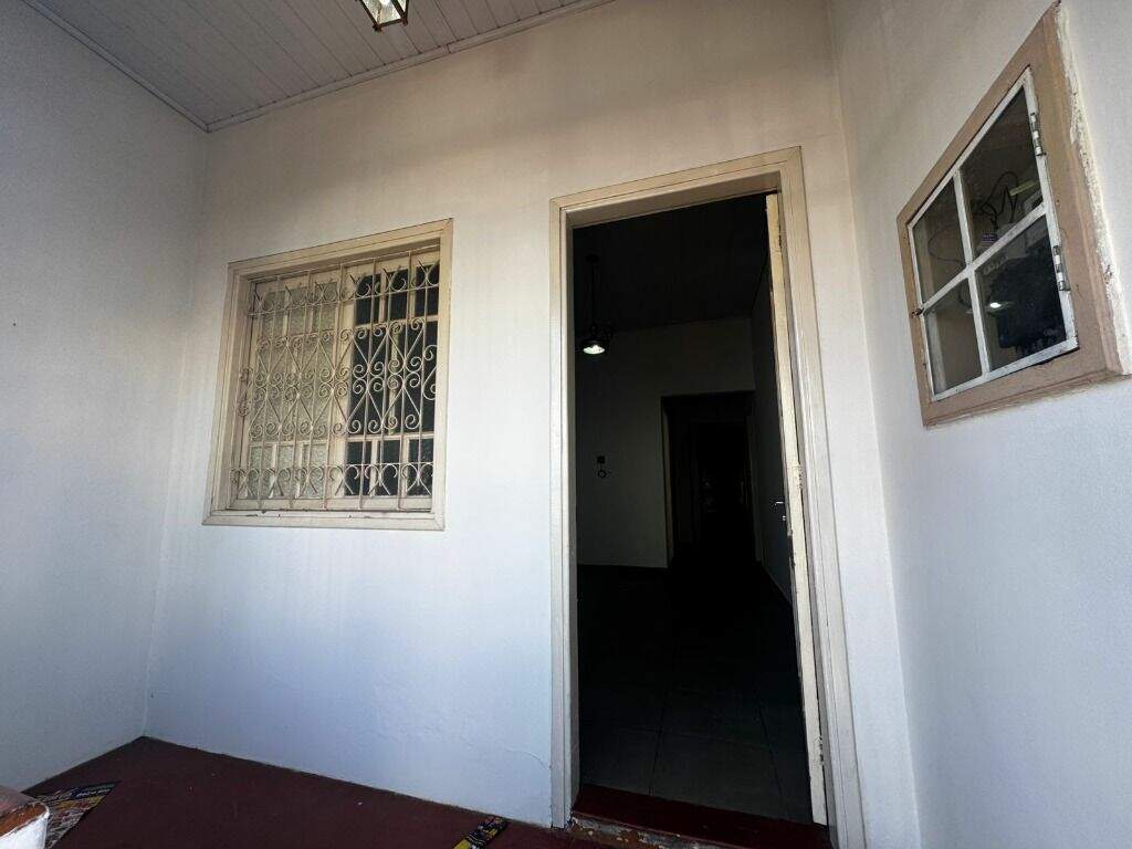 Casa para aluguel no Centro: 