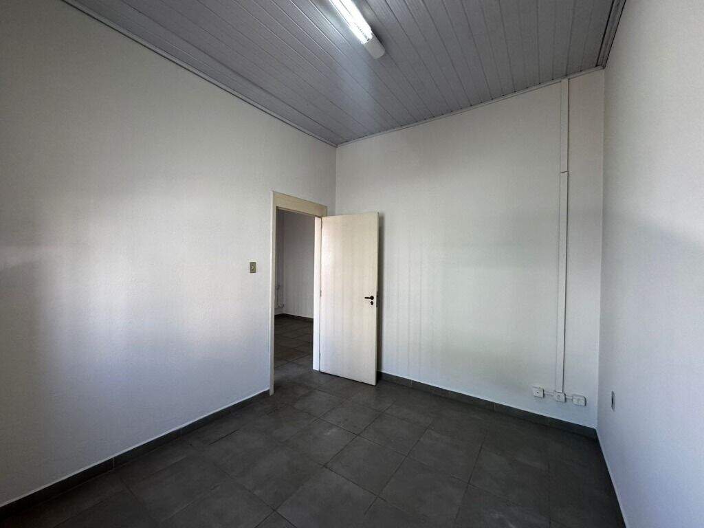 Casa para aluguel no Centro: 