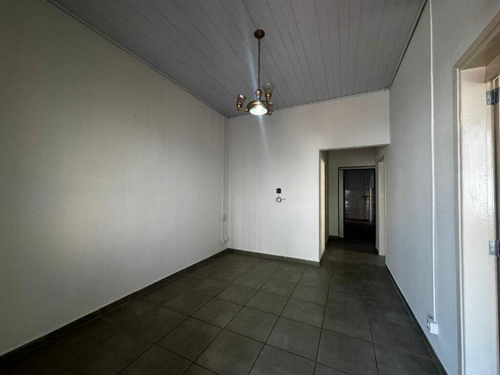Casa para aluguel no Centro: 