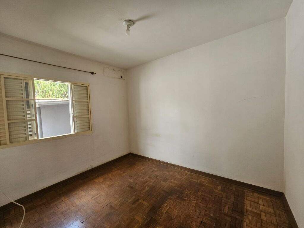 Casa para aluguel no Jardim Monumento: 