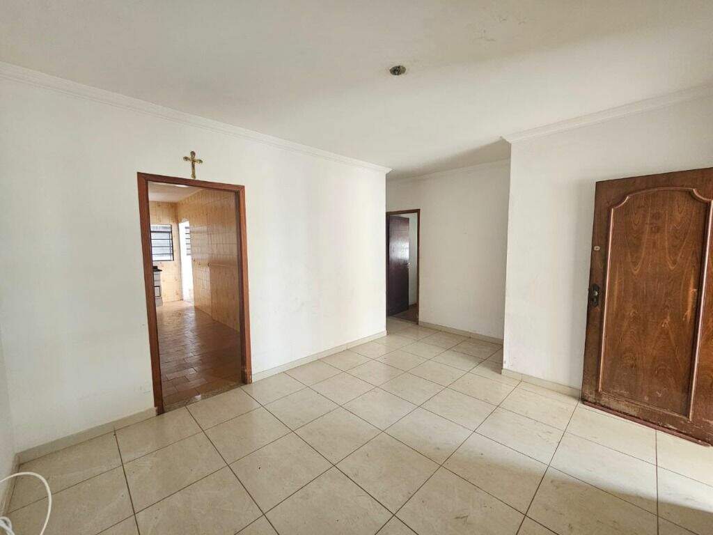 Casa para aluguel no Jardim Monumento: 