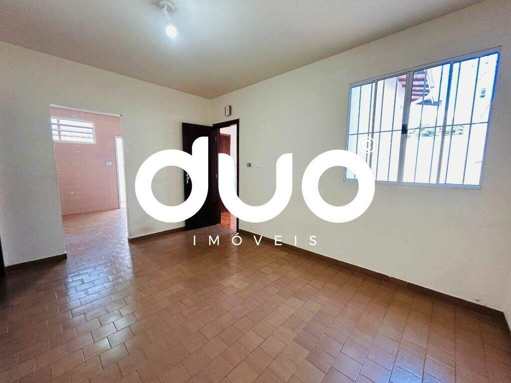 Casa à venda no Jardim Monumento: 