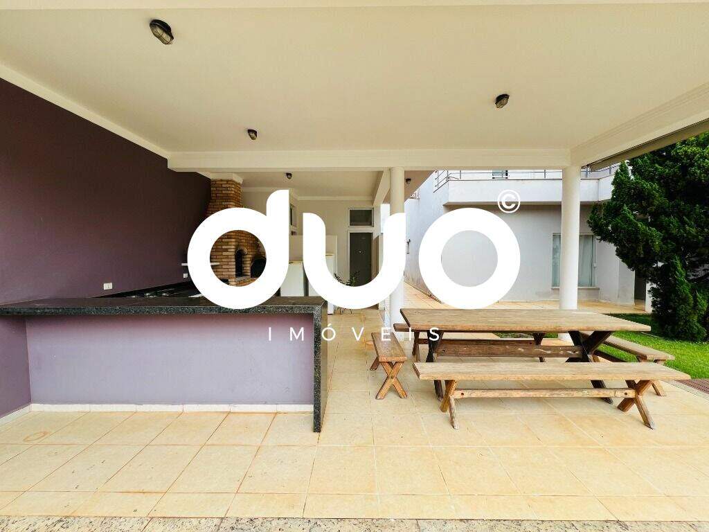 Casa à venda no Recanto Universitário: 