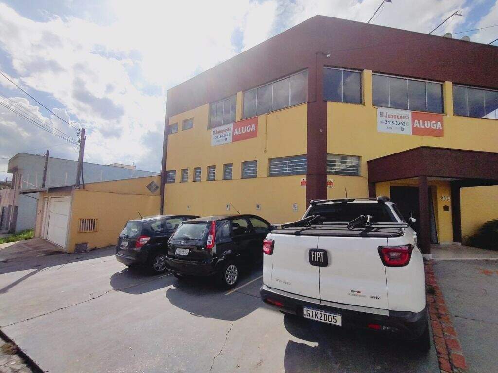 Salão para aluguel no Vila Industrial: 