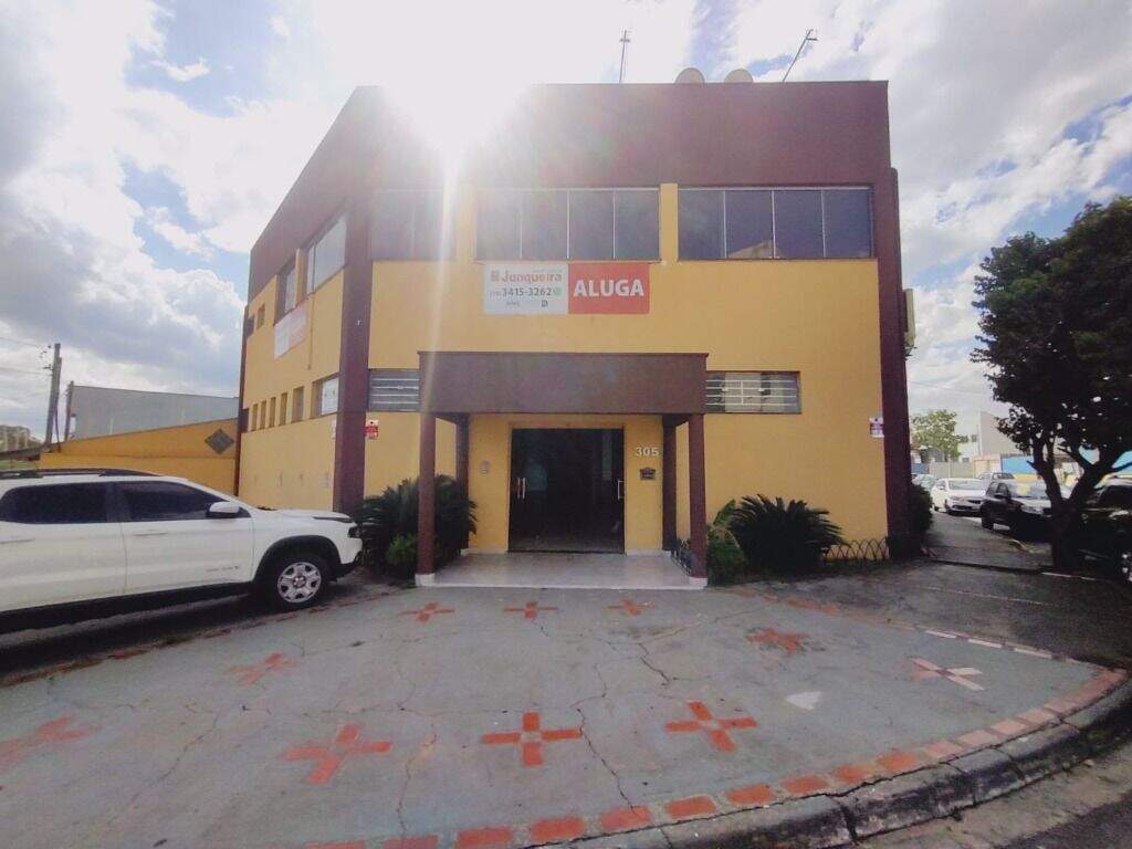 Salão para aluguel no Vila Industrial: 