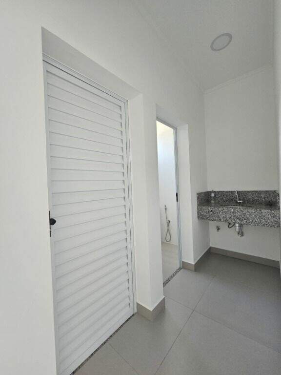 Salão para aluguel no Jardim Petrópolis: 