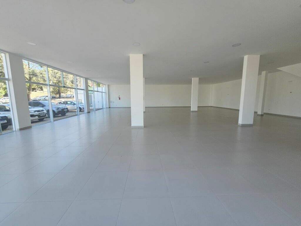 Salão para aluguel no Jardim Petrópolis: 