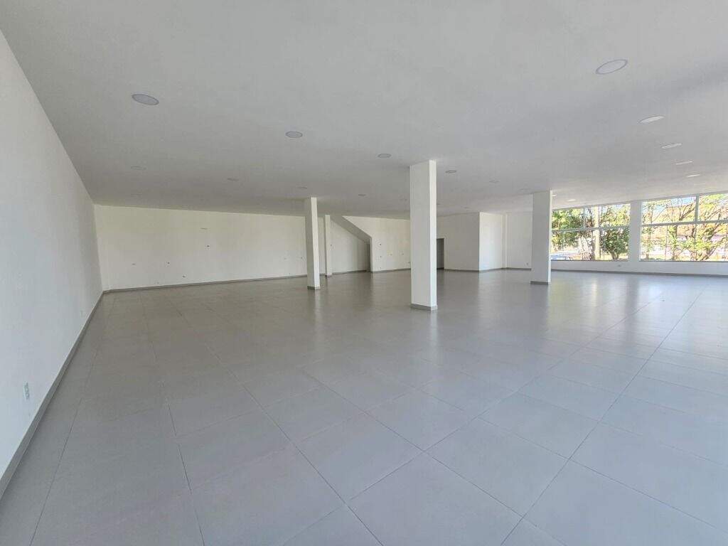 Salão para aluguel no Jardim Petrópolis: 