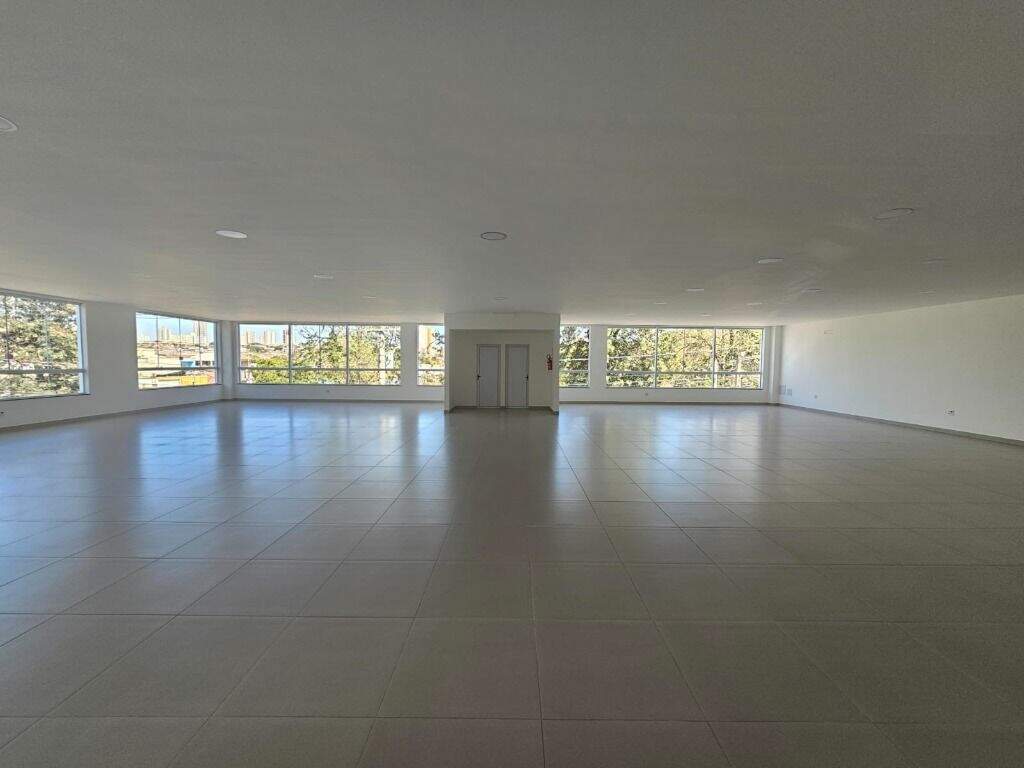 Salão para aluguel no Jardim Noiva da Colina: 