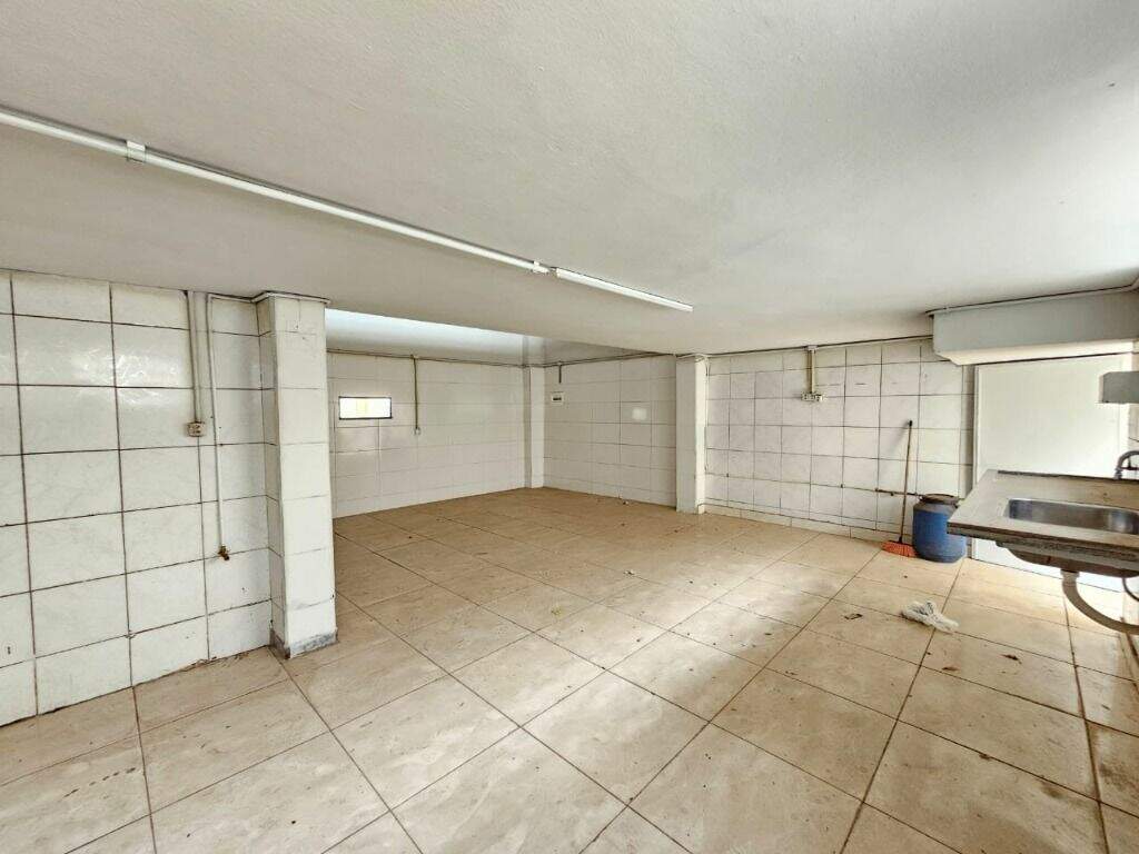 Salão para aluguel no Piracicamirim: 
