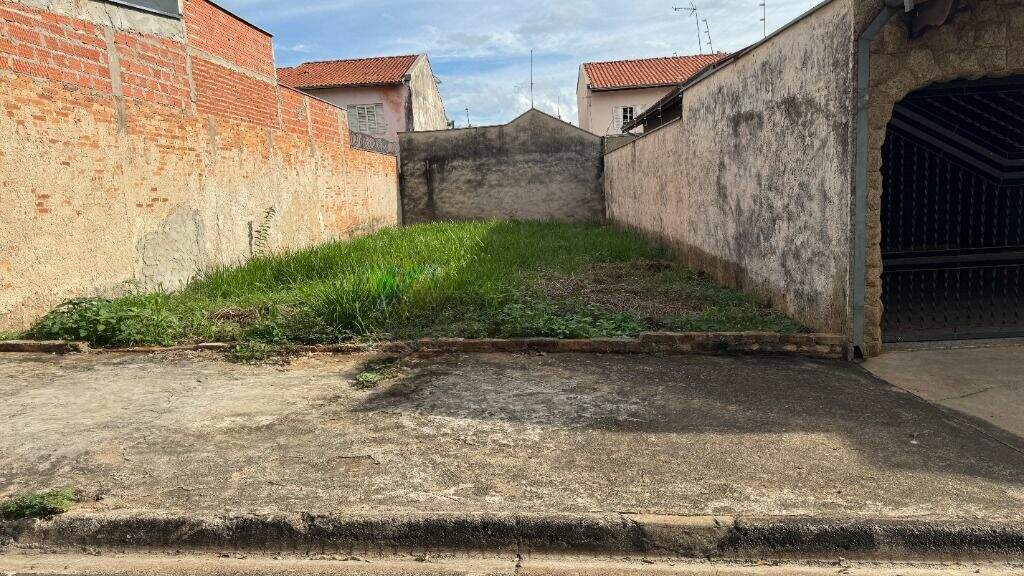 Terreno à venda no Conjunto Residencial Mário Dedini: 