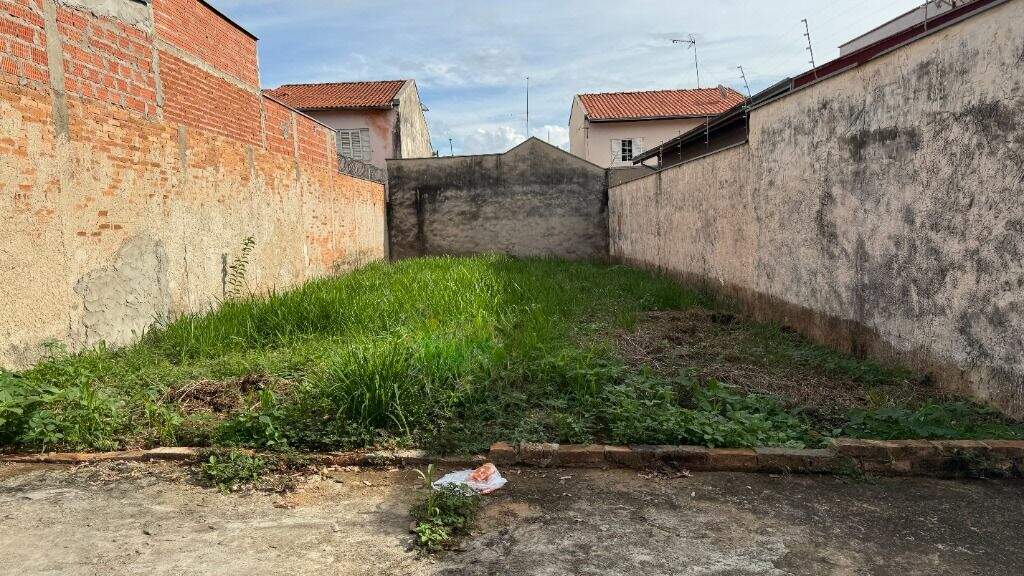 Terreno à venda no Conjunto Residencial Mário Dedini: 
