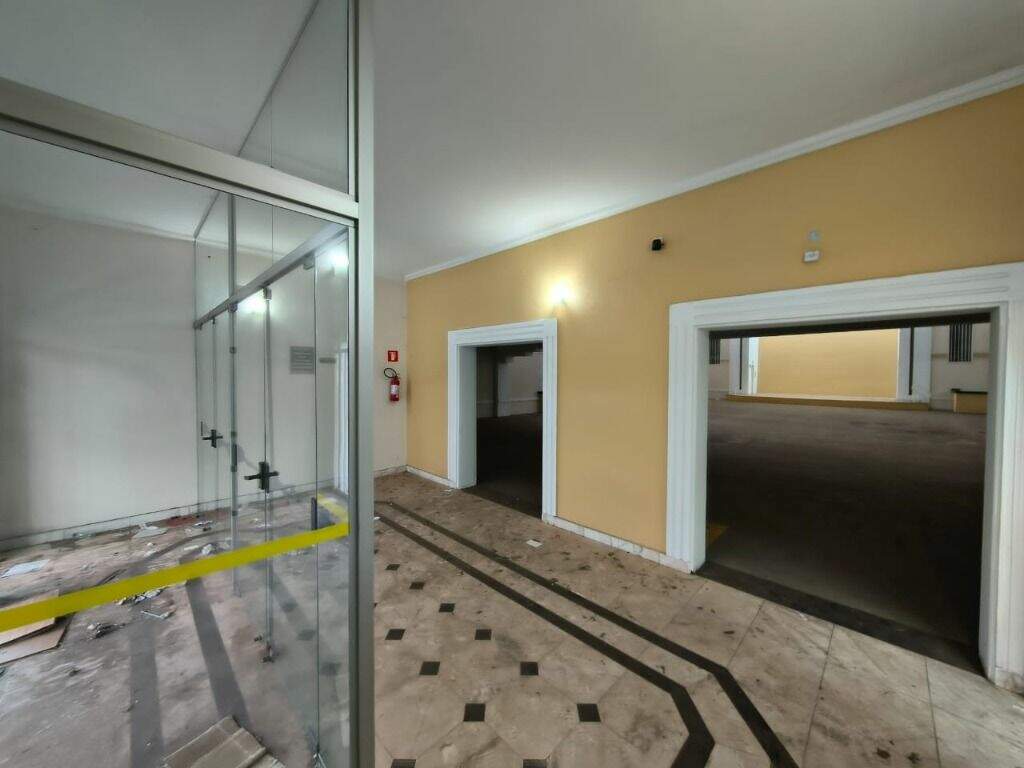 Salão para aluguel no Centro: 