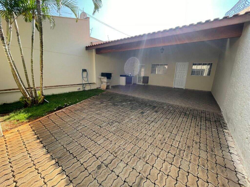 Casa para aluguel no Jardim Astúrias II: 