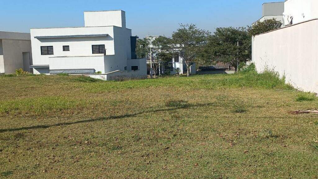Terreno à venda no Loteamento Residencial e Comercial Villa DAquila: 