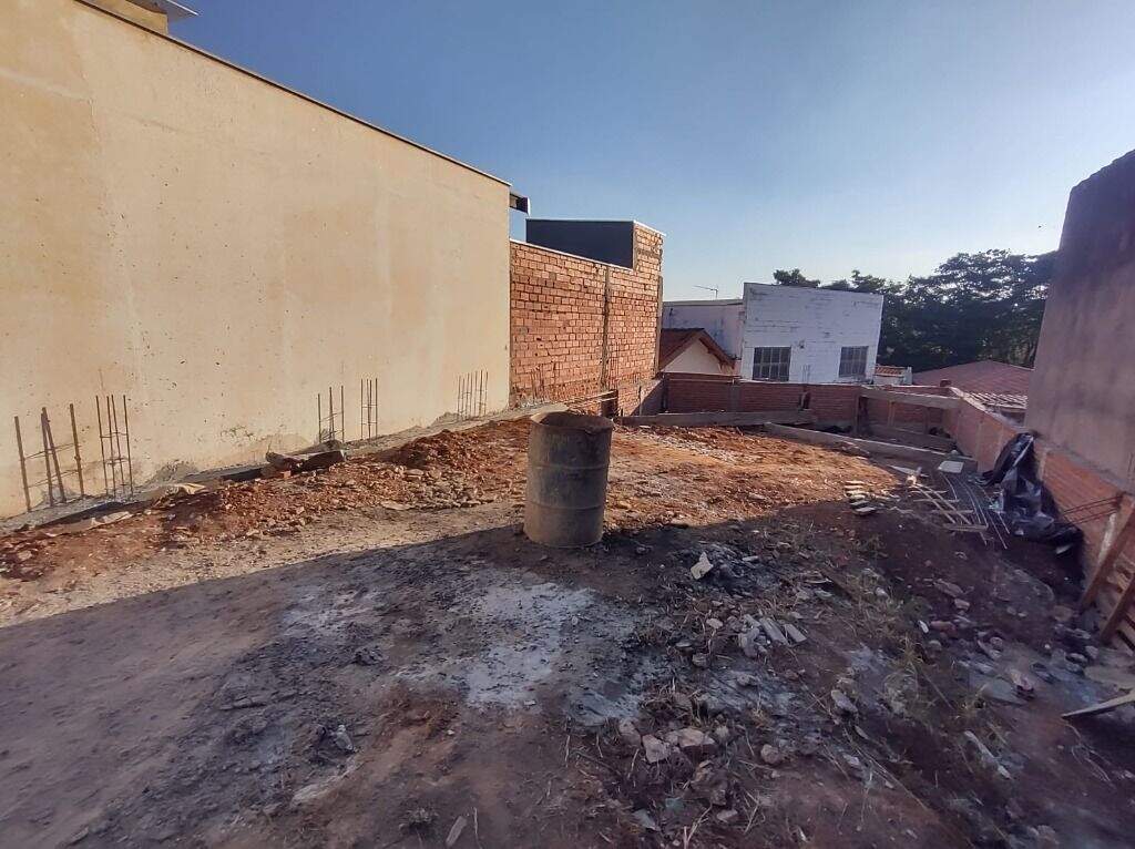 Terreno à venda no Loteamento Santa Rosa: 