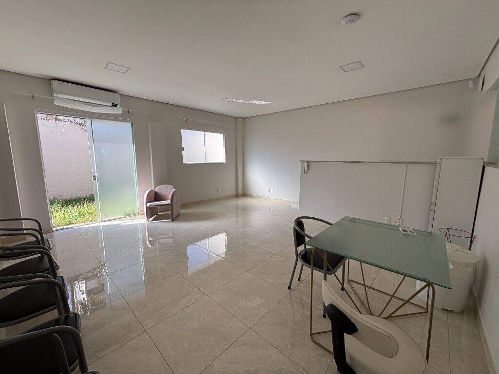 Salão para aluguel no Alto: 