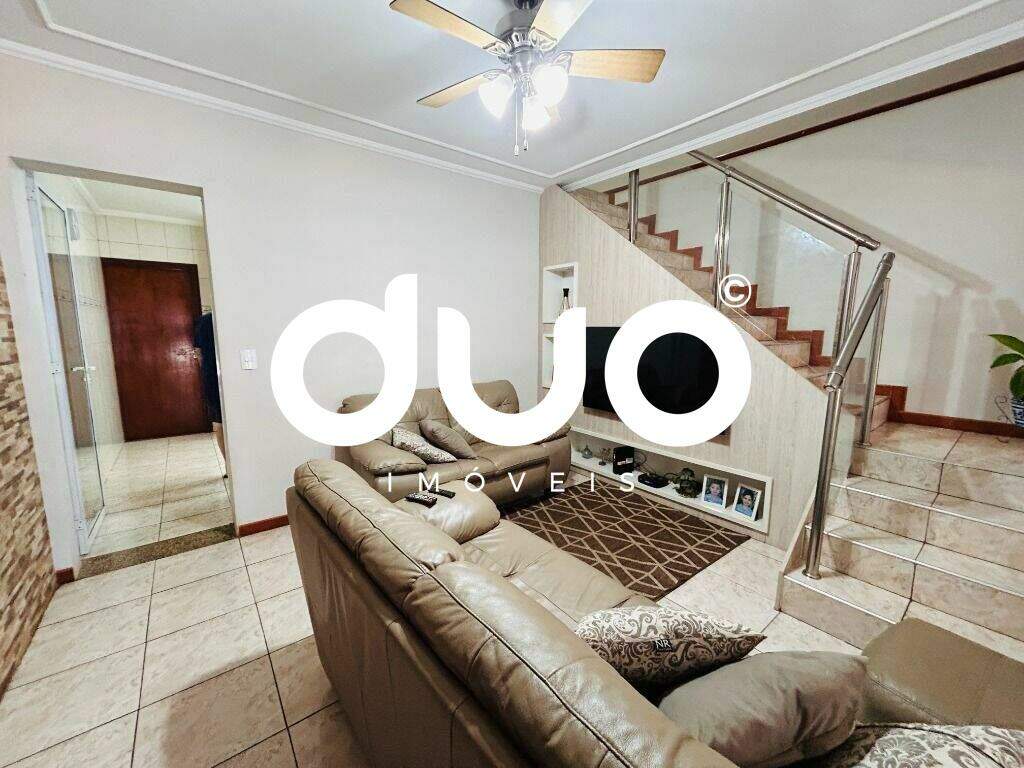 Casa à venda no Jardim Diamante: 