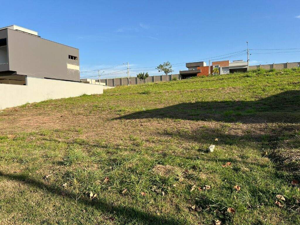 Terreno à venda no Residencial Soleil: 