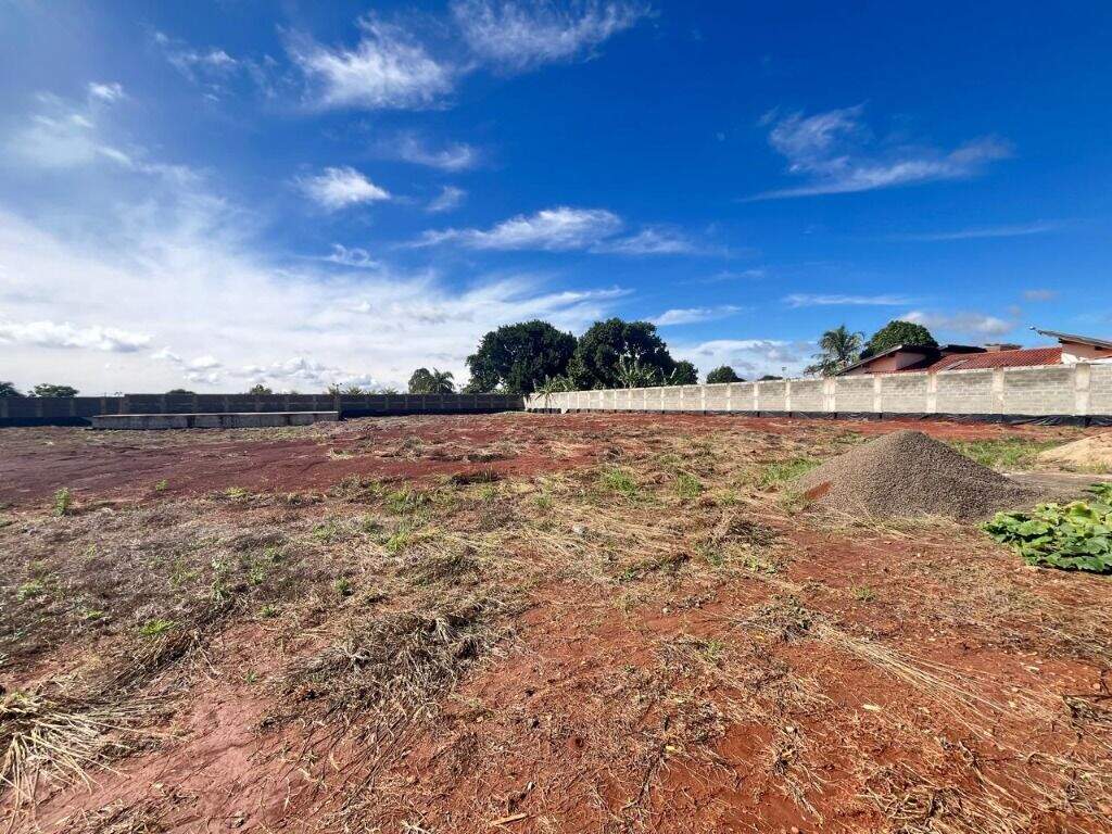 Terreno à venda no Santa Rita: 