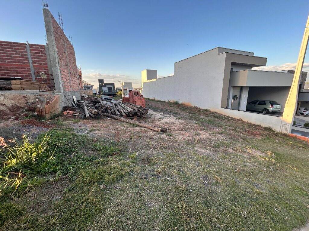 Terreno à venda no Ondinhas: 