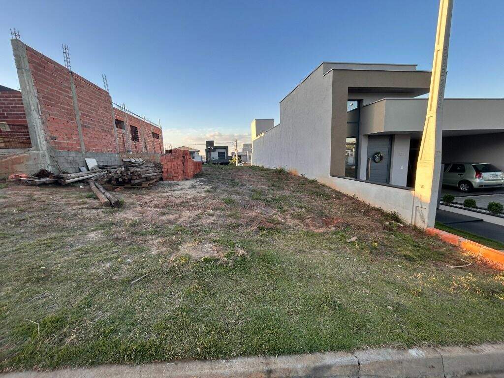 Terreno à venda no Ondinhas: 