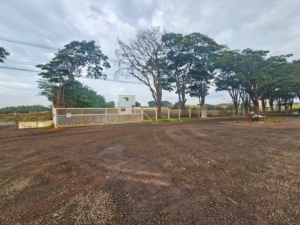 Terreno à venda no Água Seca: 