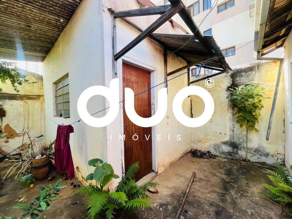 Casa à venda no Centro: 