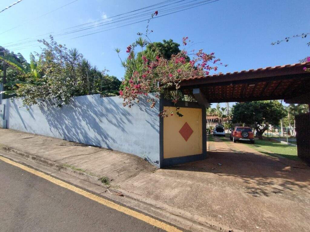 Chácara para aluguel no Dois Córregos: 