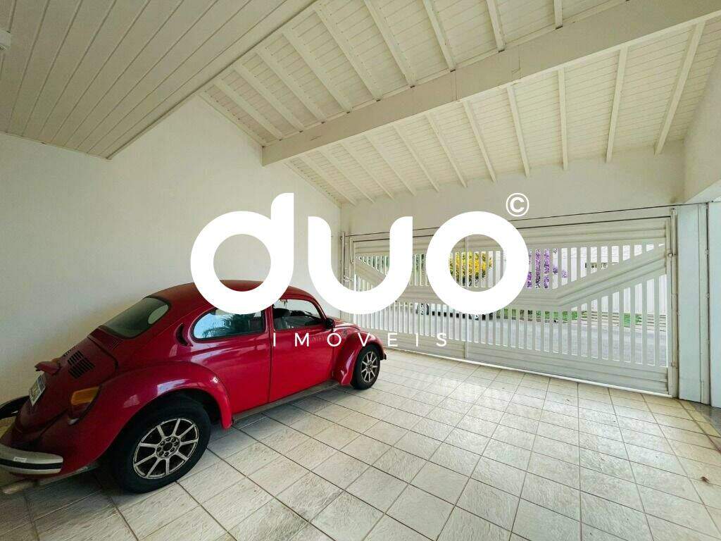 Casa à venda no Dois Córregos: 