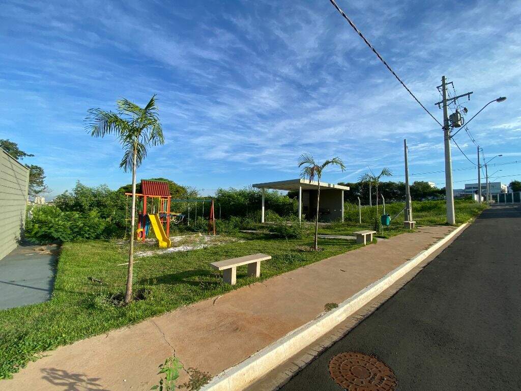 Terreno à venda no Água Seca: 
