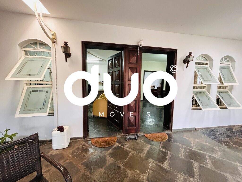 Casa à venda no Centro: 