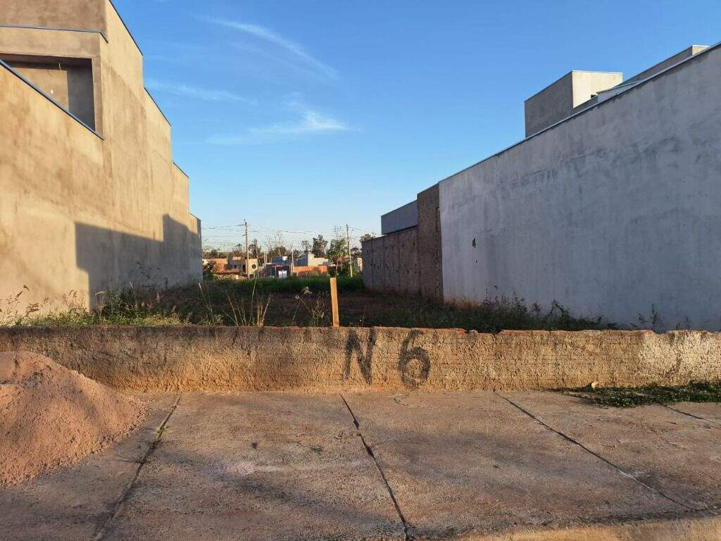 Terreno à venda no Altos do Taquaral: 