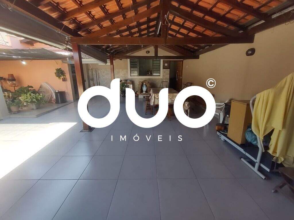 Casa à venda no Jardim Monumento: 