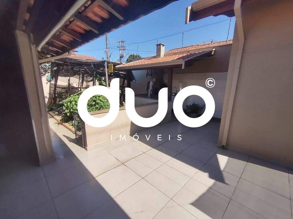 Casa à venda no Jardim Monumento: 