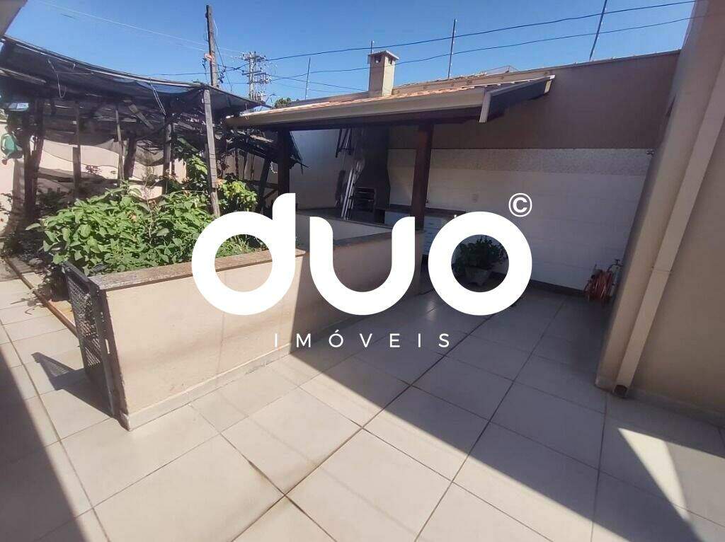 Casa à venda no Jardim Monumento: 