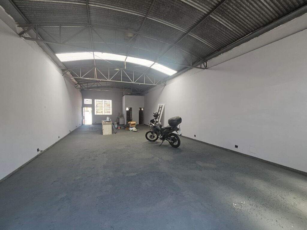 Loja-Salão, 220 m² - Foto 1
