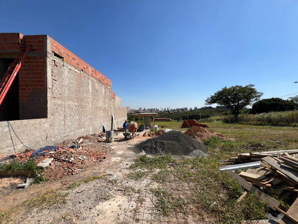 Terreno à venda no Água Seca: 